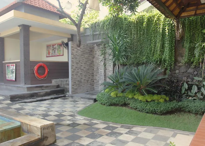 Puri Sading Hotel 3*